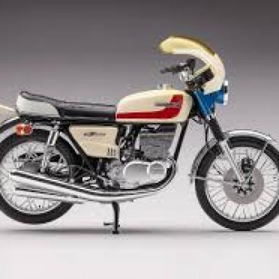 Hasegawa - 幪面超人 1/12 本鄉猛的電單車 模型 Y3600