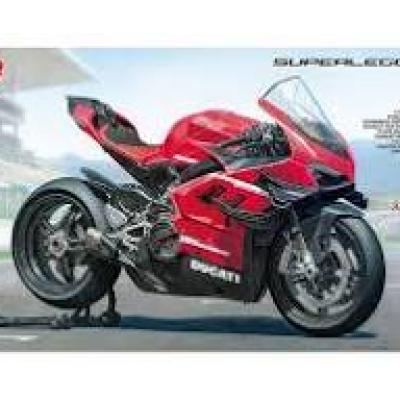 Tamiya 14143 1/12 Ducati Superleggera V4 with Racing Kit