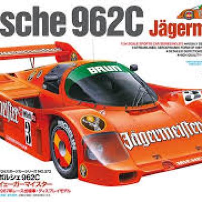 TAMIYA 1/24 PORSCHE 962C JAGERMEISTER 24372