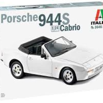 Italeri IT-3646 1/24 Porsche 944 S Cabrio