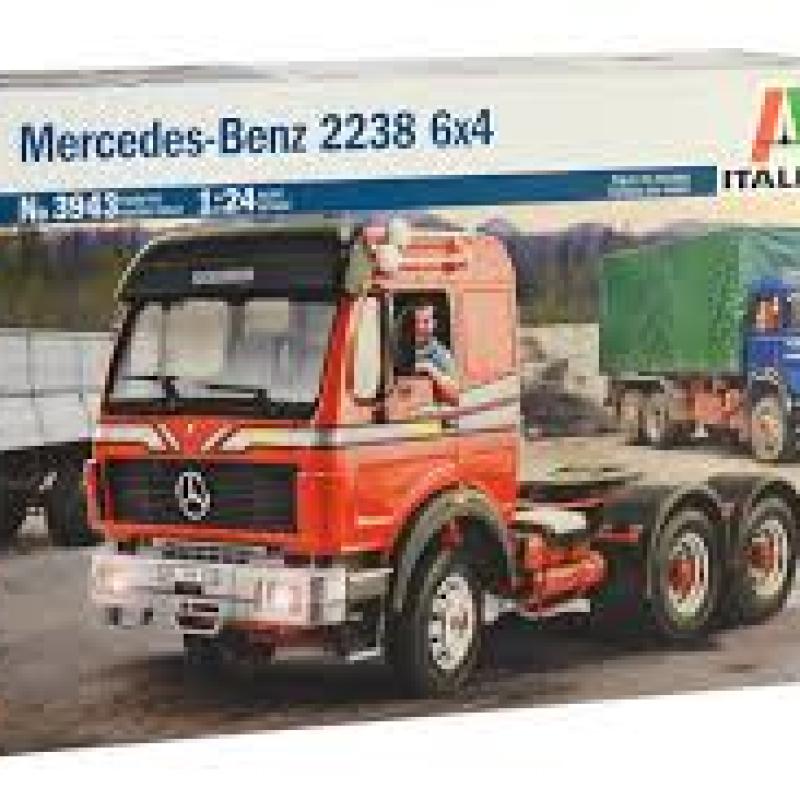 Italeri IT-3943S 1/24 Mercedes Benz 2238 6x4