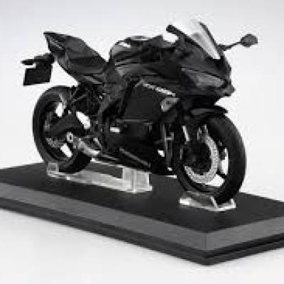 青島社1/12川崎Ninja ZX-25R金屬火花黑模型
