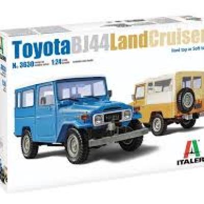 Italeri IT-3630 1/24 Toyota BJ-44 "Land Cruiser"