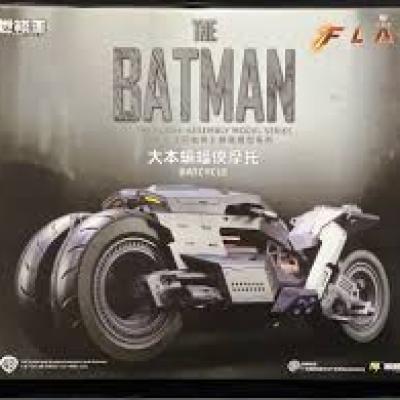 創世模王1/12 閃電俠電影蝙蝠機車