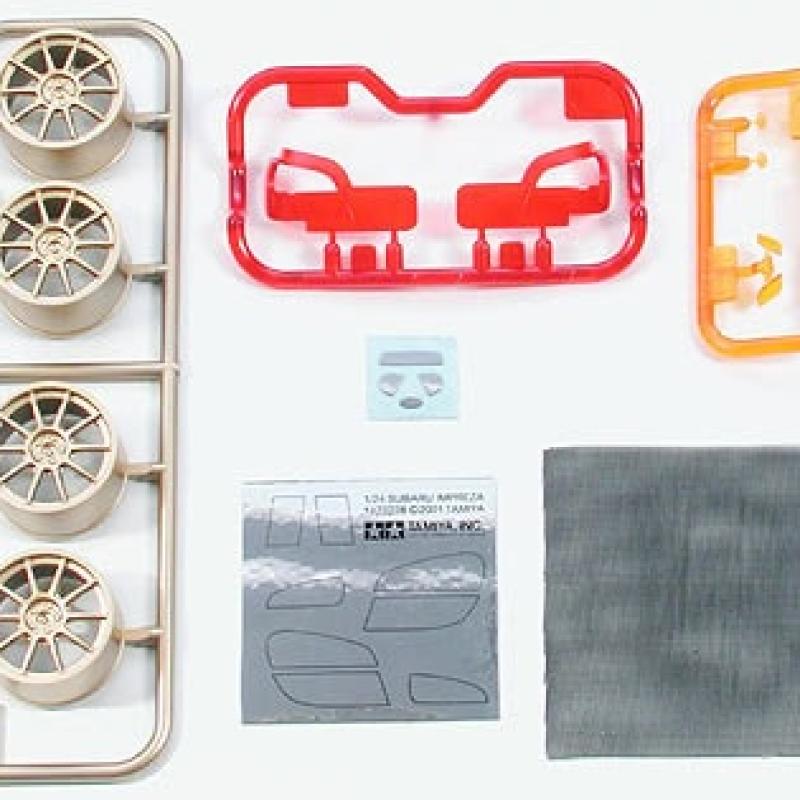 田宮1/24斯巴魯Impreza WRC 2001模型